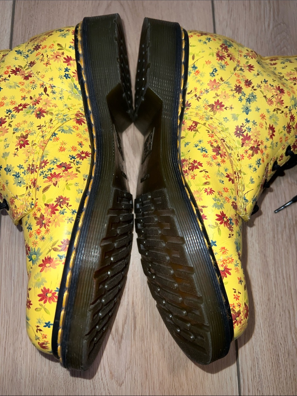 Dr. Martens Yellow Floral Lace-Up Boots with Black Laces - Picture 12 of 16